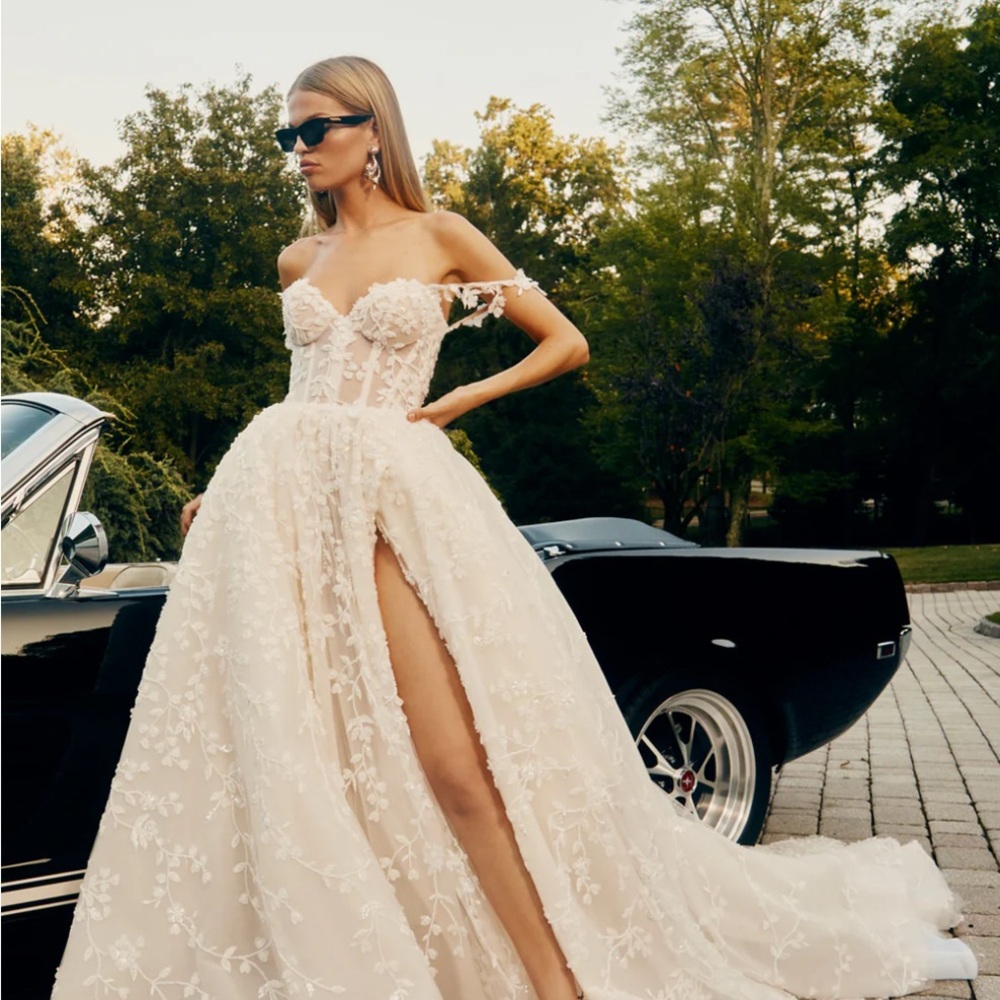 Chic Strapless Cream Floral Gown